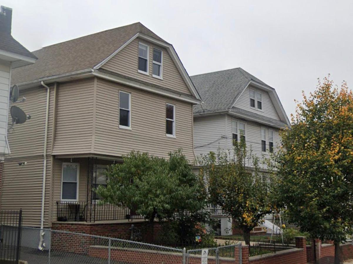 Delightful Well Located One Bedroom Attic Elizabeth Exterior photo